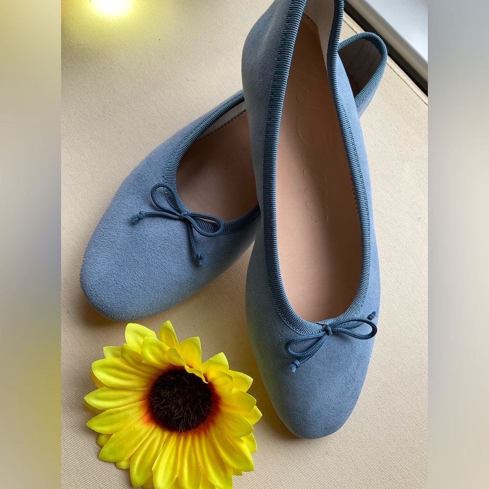 J. Crew Suede Zoe Ballet Flat size 7 Hydrangea